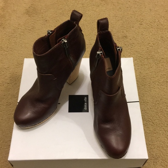 Dolce Vita Brown Ankle Boots - Picture 1 of 3